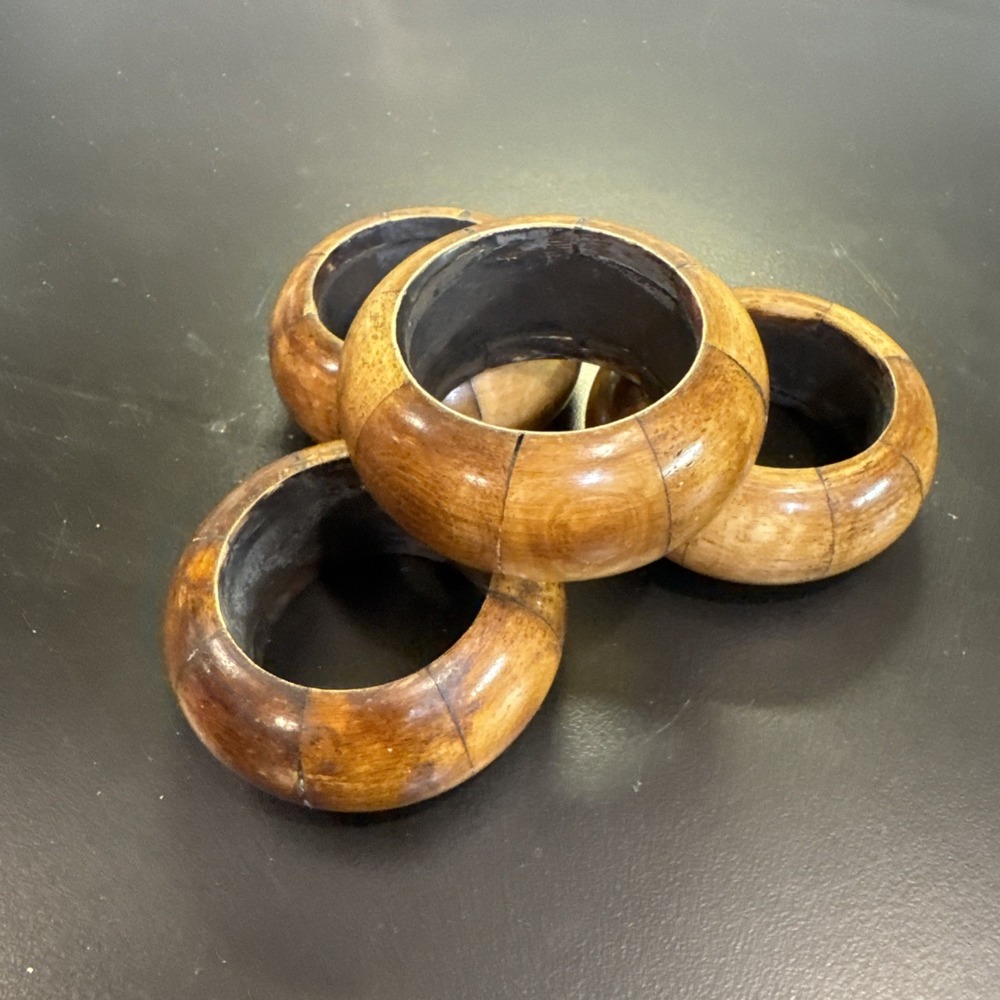 Vintage Mid Century Bone Napkin‎ Rings 4 Piece Set  Ring Napkins Mitchen Table